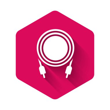 Beyaz Ses Jack simgesi uzun gölgeli izole edildi. Bağlantı ses ekipmanları için ses kablosu. Fiş kablosu. Müzik aleti. Pembe altıgen düğmesi. Vektör.