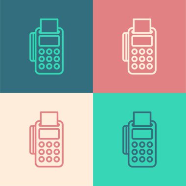 Eklenmiş kredi kartı ve basılı alıcı simgesi olan POS terminali renk arkaplanına izole edildi. NFC ödeme konsepti. Vektör İllüstrasyonu.