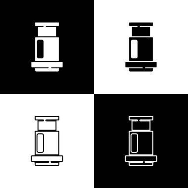 Siyah beyaz arkaplanda Aeropress kahve metodu simgesini ayır. Kahve demlemek için bir cihaz. Vektör.