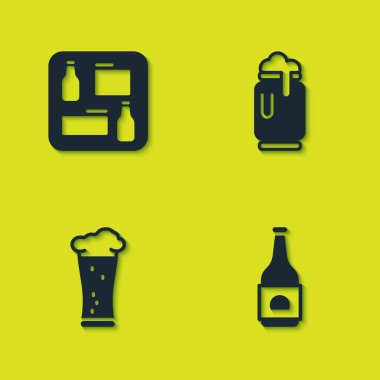 Bira menüsü, şişe, bir bardak bira ve köpük ikonu. Vektör