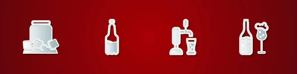设置冷啤酒罐 塑料瓶 啤酒水龙头与玻璃和图标 — 图库矢量图片