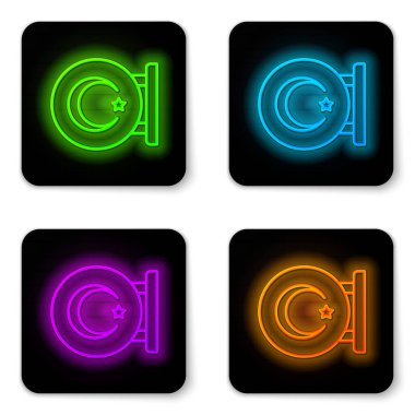 Parlayan neon çizgisi Yıldız ve hilal - beyaz arkaplanda izole edilmiş İslam ikonunun sembolü. Din sembolü. Siyah kare düğme. Vektör