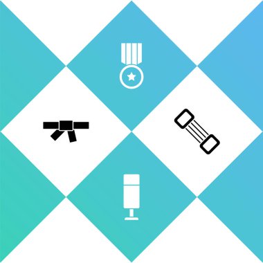 Siyah karate kemerini, kum torbasını, madalya ve göğüs genişletme simgesini ayarla. Vektör