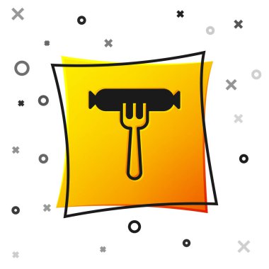 Çatal simgesindeki siyah sosis beyaz arka planda izole edilmiş. Izgara sosis ve aroma işareti. Sarı kare düğme. Vektör