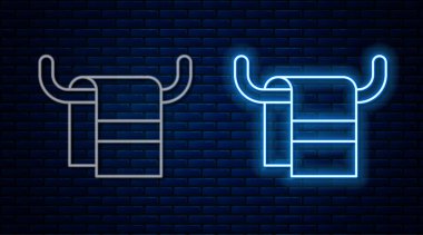 Duvarın arka planında izole edilmiş bir askı ikonu üzerinde parlak neon çizgisi havlusu. Banyo havlusu ikonu. Vektör