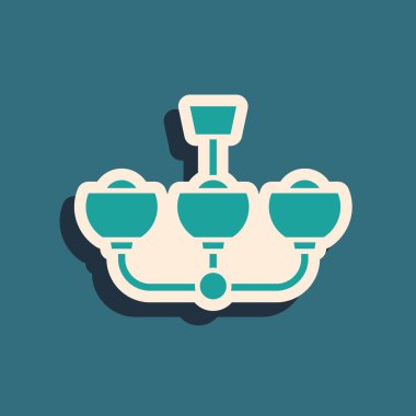 Yeşil Avize simgesi yeşil arkaplanda izole edildi. Uzun gölge tarzı. Vektör