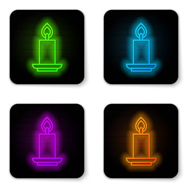 Parlayan neon hattı yanan mum simgesi beyaz arkaplanda izole edildi. Silindirik mum çubuğu ve yanan ateş. Siyah kare düğme. Vektör