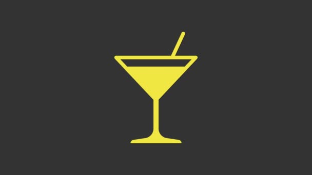 Κίτρινη γυάλινη εικόνα Martini απομονωμένη σε γκρι φόντο. Εικονίδιο κοκτέιλ. Εικονίδιο γυαλιού κρασιού. 4K Γραφική κίνηση κίνησης βίντεο — Αρχείο Βίντεο