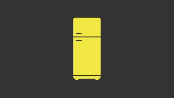 Желтый значок холодильника изолирован на сером фоне. Холодильник-морозильник. Бытовая техника и техника. Видеографическая анимация 4K — стоковое видео