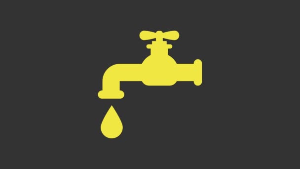 Grifo de agua amarilla con un icono de gota de agua que cae aislado sobre fondo gris. Animación gráfica de vídeo 4K — Vídeos de Stock