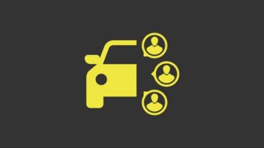 Gri arka planda izole edilmiş bir grup insan ikonu ile sarı araba paylaşımı. Araba paylaşım tabelası. Nakliye hizmeti konsepti. 4K Video hareketli grafik canlandırması