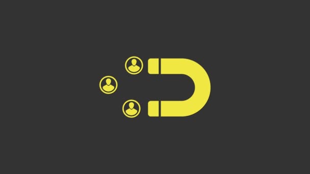 Žlutý Zákazník přilákat ikonu izolované na šedém pozadí. Zadržování, podpora a servis zákazníků. Zákazníci přitahují magnety. Grafická animace pohybu videa 4K — Stock video