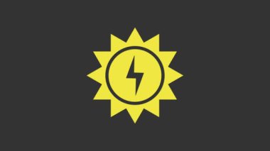 Sarı Güneş enerjisi simgesi gri arkaplanda izole edildi. Yıldırım sembollü güneş. 4K Video hareketli grafik canlandırması
