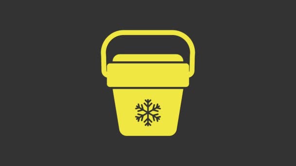Gelbe Kühltasche Symbol isoliert auf grauem Hintergrund. Tragbare Gefriertasche. Handheld-Kühlschrank. 4K Video Motion Grafik Animation — Stockvideo
