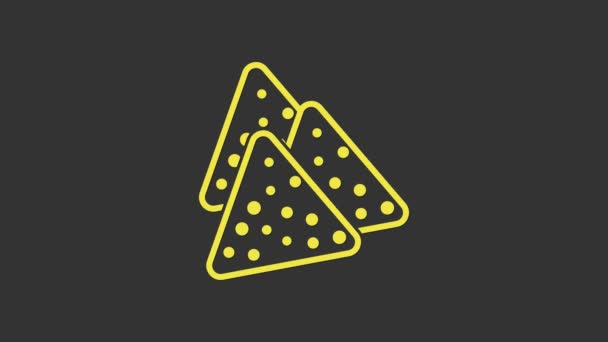 노란 나초 아이콘은 회색 배경에서 분리되었습니다. 토르티야 칩이나 나초 토르티야. 전통적 인 멕시코 패스트 푸드. 4K 비디오 모션 그래픽 애니메이션 — 비디오