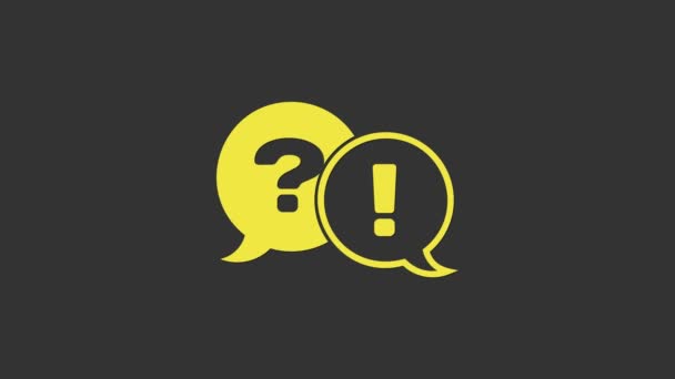 Gelembung Pidato Kuning dengan Ikon Pertanyaan dan Ekklamasi terisolasi pada latar belakang abu-abu. Tanda tangan FAQ. Salin file, chat speech bubble dan chart. Animasi grafis gerak Video 4K — Stok Video