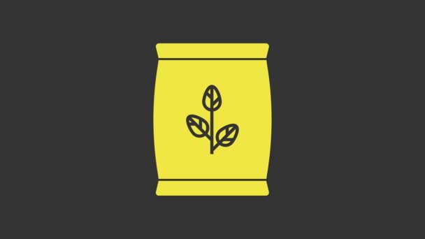 Icono de la bolsa de fertilizante amarillo aislado sobre fondo gris. Animación gráfica de vídeo 4K — Vídeos de Stock