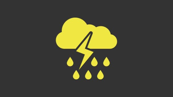 Gelbe Wolke mit Regen und Blitzsymbol auf grauem Hintergrund. Regenwolken Niederschlag mit Regentropfen. Wettersymbol des Sturms. 4K Video Motion Grafik Animation — Stockvideo
