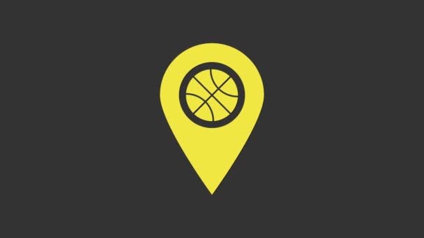 Ubicación amarilla con bola de baloncesto dentro del icono aislado sobre fondo gris. Animación gráfica de vídeo 4K — Vídeos de Stock