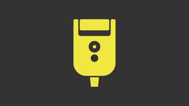 Yellow Electric razor blade for men icon isolated on grey background. Electric shaver. 4K Video motion graphic animation — Stock Video