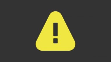 Gri arkaplanda, üçgen simgesinde sarı ünlem işareti var. Tehlike uyarısı, dikkat, dikkat, tehlike uyarısı. 4K Video hareketli grafik canlandırması