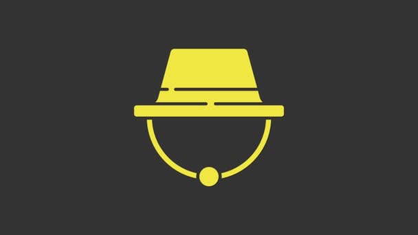 Yellow Camping hat icon isolated on grey background. Beach hat panama. Explorer travelers hat for hunting, hiking, tourism. 4K Video motion graphic animation — Stock Video