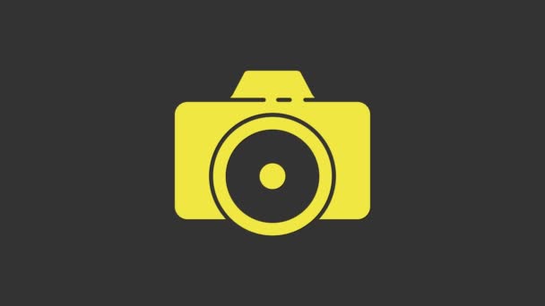 Icono de cámara fotográfica amarilla aislado sobre fondo gris. Icono de cámara fotográfica. Animación gráfica de vídeo 4K — Vídeo de stock