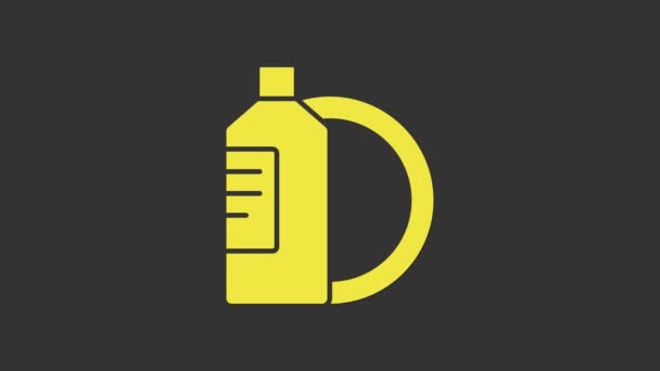 Żółta butelka z płynem do mycia naczyń i ikona talerza na szarym tle. Płyn do mycia naczyń. 4K Animacja graficzna ruchu wideo — Wideo stockowe