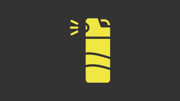 Ícone de spray de pimenta amarela isolado no fundo cinza. Gás de CO. Aerossol de autodefesa Capsicum. Animação gráfica em movimento de vídeo 4K — Vídeo de Stock
