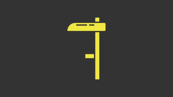 Желтая иконка Scythe выделена на сером фоне. Видеографическая анимация 4K — стоковое видео