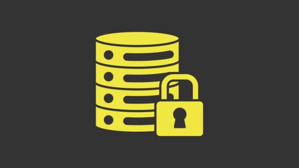 Zabezpečení žlutého serveru s ikonou uzavřeného zámku izolovanou na šedém pozadí. Bezpečnost, bezpečnost, koncepce ochrany. Grafická animace pohybu videa 4K — Stock video