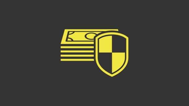 Ikona ochrony żółtych pieniędzy odizolowana na szarym tle. Zabezpieczenie finansowe, ochrona konta bankowego, zabezpieczona transakcja pieniężna. 4K Animacja graficzna ruchu wideo — Wideo stockowe