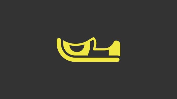 Amarillo Zapatos tradicionales indios icono aislado sobre fondo gris. Animación gráfica de vídeo 4K — Vídeos de Stock