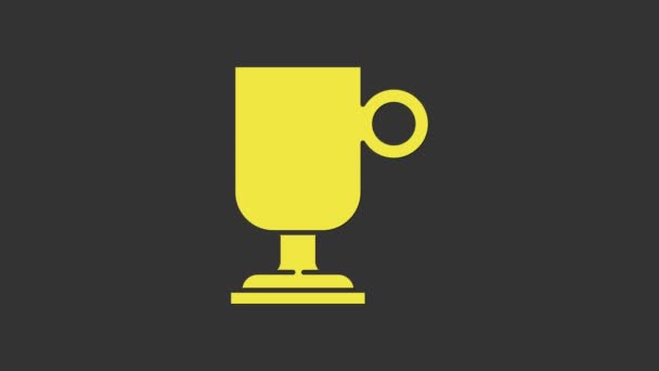 Icono amarillo irlandés de café aislado sobre fondo gris. Animación gráfica de vídeo 4K — Vídeo de stock