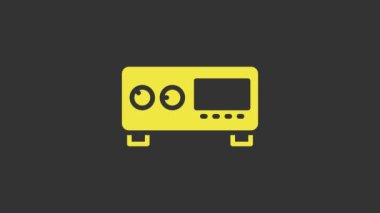 Sarı Gitar yükseltici simgesi gri arkaplanda izole edildi. Müzik aleti. 4K Video hareketli grafik canlandırması