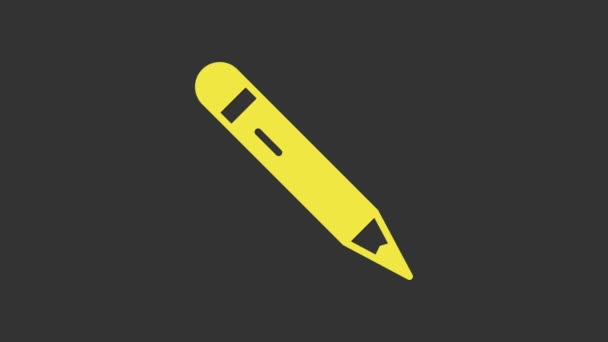 Жовтий олівець з гусеничним іконом ізольований на сірому фоні. Малюнки та освітні інструменти. Символ шкільного офісу. 4K Відеографічна анімація — стокове відео