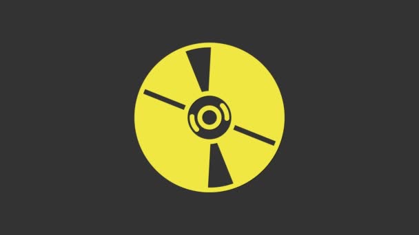 灰色の背景に隔離された黄色のCDまたはDVDディスクアイコン。コンパクトディスクサイン。4Kビデオモーショングラフィックアニメーション — ストック動画