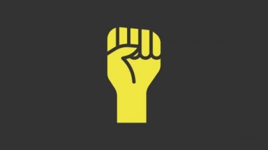 Sarı kaldırılmış el sıkılmış yumruk simgesi gri arkaplanda izole edilmiş. Protestocu siyasi bir gösteride yumruğunu kaldırdı. Güçlendirme. 4K Video hareketli grafik canlandırması
