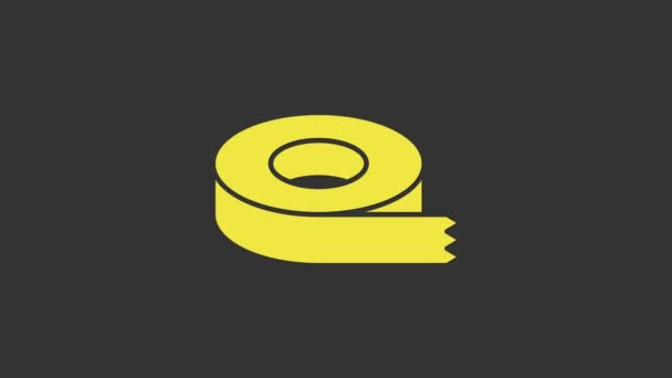Gele Scotch tape icoon geïsoleerd op grijze achtergrond. Isolatietape. 4K Video motion grafische animatie — Stockvideo