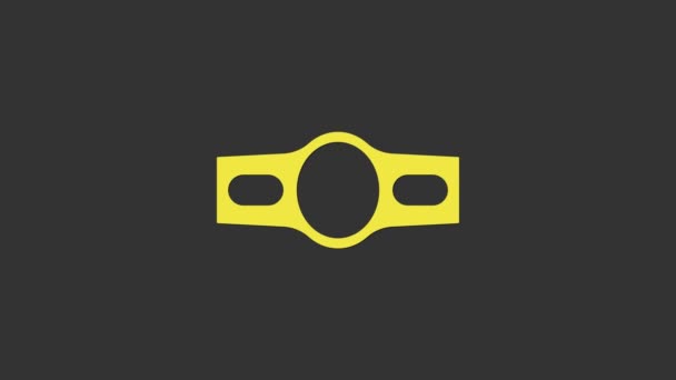 Icona cintura boxe gialla isolata su sfondo grigio. Premio di lotta per il vincitore del campionato sportivo di pugilato. Animazione grafica 4K Video motion — Video Stock
