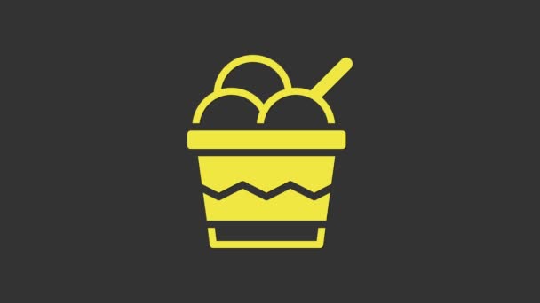 Sárga fagylalt a tálban ikon elszigetelt szürke háttér. Édes szimbólum. 4K Videó mozgás grafikus animáció — Stock videók