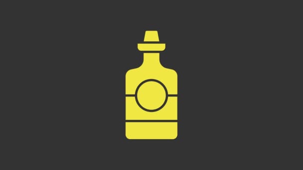 Žlutá ikona Tequila láhev izolované na šedém pozadí. Mexický alkoholický nápoj. Grafická animace pohybu videa 4K — Stock video