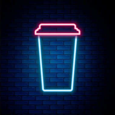 Parlayan neon hattı kahve fincanı simgesi tuğla duvar arkasında izole edilmiş. Tek kullanımlık kahve bardağı ve sıcak kahve. Renkli taslak konsepti. Vektör