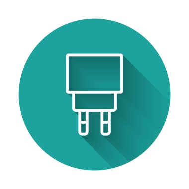 Beyaz çizgi Charger simgesi uzun gölge arkaplanı ile izole edildi. Yeşil daire düğmesi. Vektör