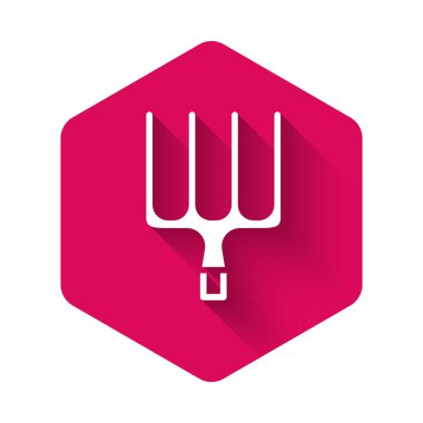 Beyaz Bahçe yabası ikonu uzun gölge arkaplanı ile izole edilmiş. Bahçe çatalı işareti. Bahçecilik, tarım, çiftçilik aleti. Pembe altıgen düğmesi. Vektör