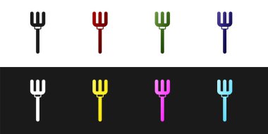 Bahçe dirgen simgesini siyah beyaz arkaplanda izole et. Bahçe çatalı işareti. Bahçecilik, tarım, çiftçilik aleti. Vektör