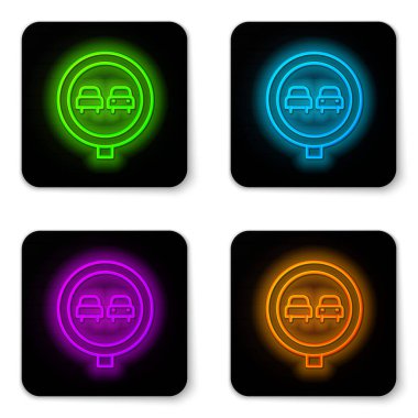 Parlayan neon hattı beyaz arka planda izole edilmiş yol trafik simgesini sollamıyor. Trafik kuralları ve güvenli sürüş. Siyah kare düğme. Vektör