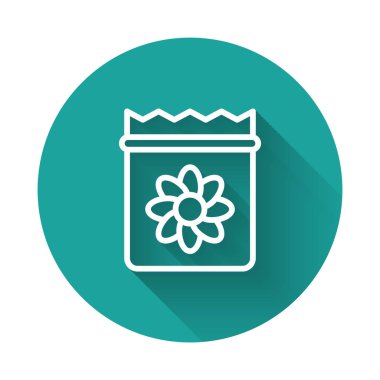 Belirli bir bitki simgesinin tohumlarıyla dolu beyaz çizgi paketi uzun gölgeli arka planda izole edilmiş. Yeşil daire düğmesi. Vektör