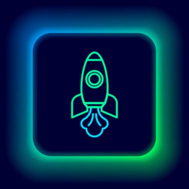 Parlayan neon hattı Roket gemisi simgesi siyah arkaplanda izole edildi. Uzay yolculuğu. Renkli taslak konsepti. Vektör