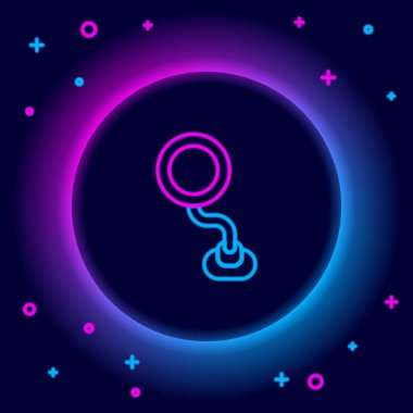 Parlayan neon hat trafik levhası. Siyah arkaplanda sinyal simgesi izole edildi. İşaretçi sembolü. İzole sokak bilgi levhası. Yön tabelası. Renkli taslak konsepti. Vektör